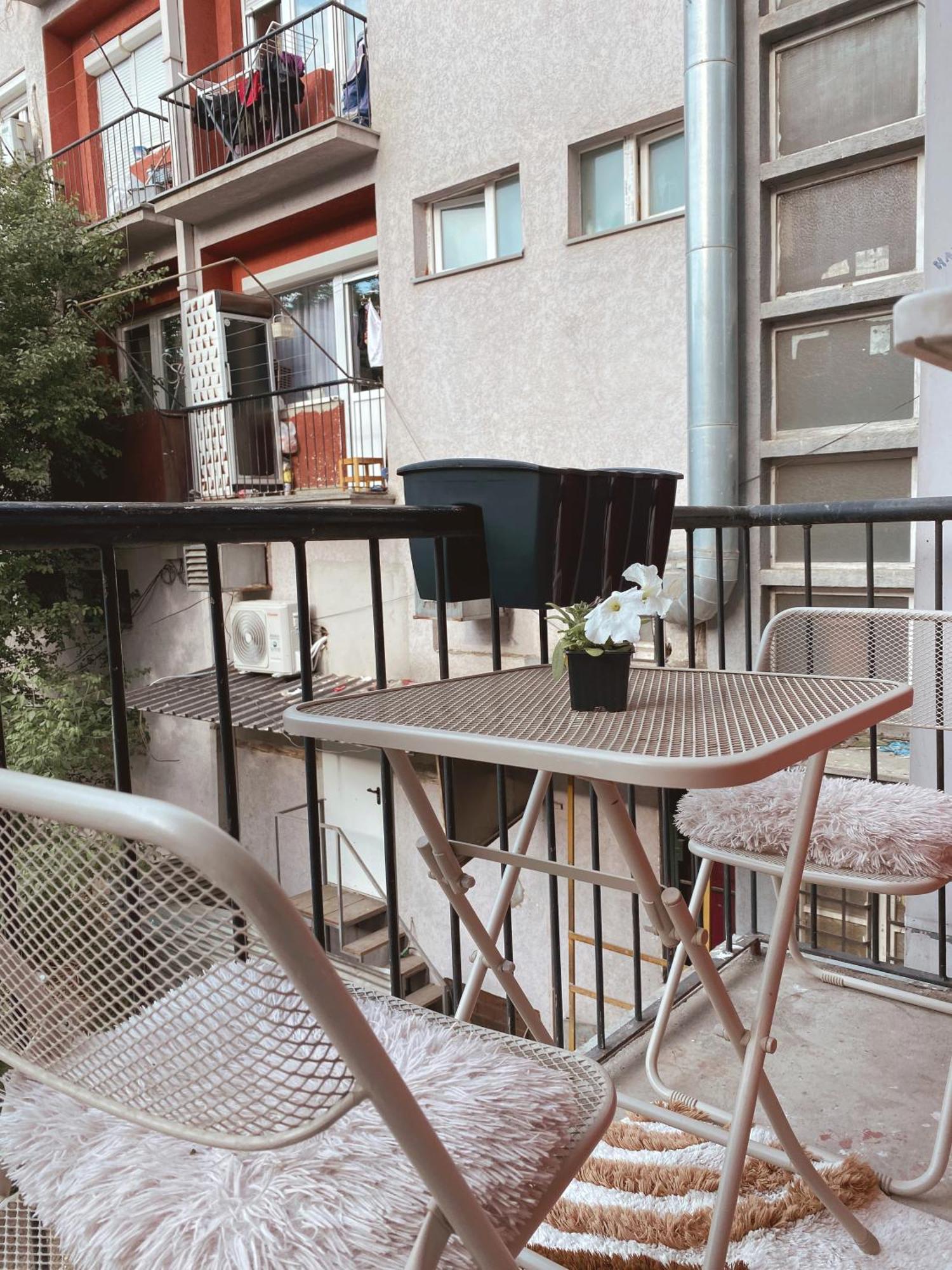Hotspot Apartments - City Center Pristina Exteriör bild